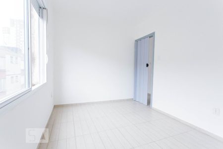 Quarto 1 de apartamento para alugar com 2 quartos, 45m² em Jardim Itu Sabará, Porto Alegre