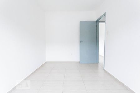 Quarto 2 de apartamento para alugar com 2 quartos, 45m² em Jardim Itu Sabará, Porto Alegre