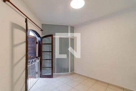 Quarto 2 de casa para alugar com 2 quartos, 76m² em Água Branca, São Paulo