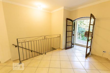 Sala de casa para alugar com 2 quartos, 76m² em Água Branca, São Paulo