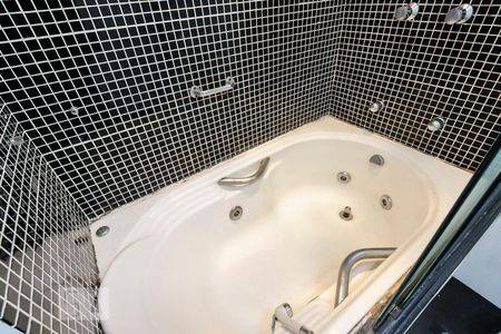 Apartamento à venda com 76m², 3 quartos e 1 vaga Apartamento à venda com 76m², 3 quartos e 1 vagaBanheiro suite