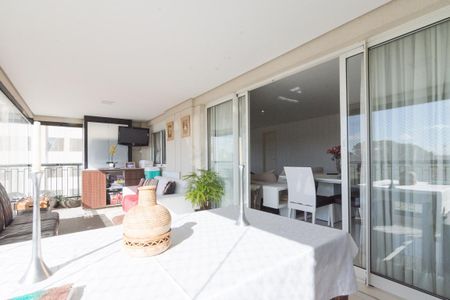 Apartamento para alugar com 160m², 3 quartos e 2 vagas Apartamento para alugar com 160m², 3 quartos e 2 vagasVaranda Gourmet