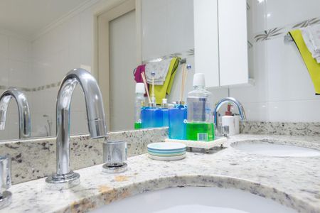Apartamento para alugar com 160m², 3 quartos e 2 vagas Apartamento para alugar com 160m², 3 quartos e 2 vagasBanheiro da Suíte