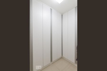 Apartamento para alugar com 160m², 3 quartos e 2 vagas Apartamento para alugar com 160m², 3 quartos e 2 vagasQuarto de Serviço