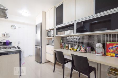 Apartamento para alugar com 160m², 3 quartos e 2 vagas Apartamento para alugar com 160m², 3 quartos e 2 vagasCozinha