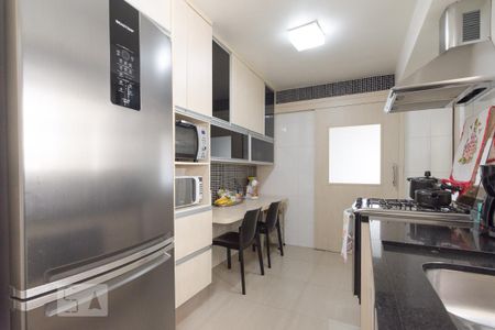 Apartamento para alugar com 160m², 3 quartos e 2 vagas Apartamento para alugar com 160m², 3 quartos e 2 vagasCozinha