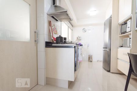 Apartamento para alugar com 160m², 3 quartos e 2 vagas Apartamento para alugar com 160m², 3 quartos e 2 vagasCozinha