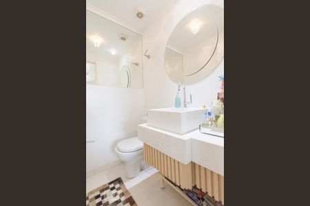 Apartamento para alugar com 160m², 3 quartos e 2 vagas Apartamento para alugar com 160m², 3 quartos e 2 vagasLavabo