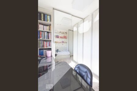 Apartamento para alugar com 160m², 3 quartos e 2 vagas Apartamento para alugar com 160m², 3 quartos e 2 vagasQuarto 3