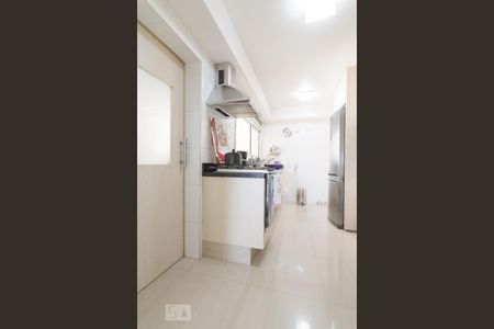 Apartamento para alugar com 160m², 3 quartos e 2 vagas Apartamento para alugar com 160m², 3 quartos e 2 vagasCozinha