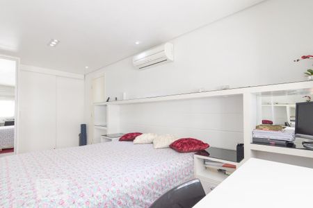Apartamento para alugar com 160m², 3 quartos e 2 vagas Apartamento para alugar com 160m², 3 quartos e 2 vagasQuarto 1 Suíte