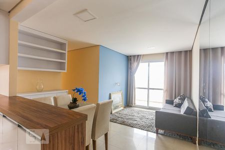 Sala de Estar de apartamento à venda com 3 quartos, 82m² em Vila Sônia , São Paulo