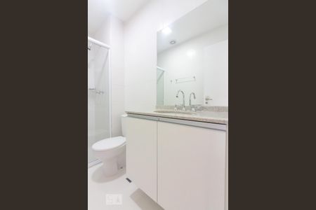 Banheiro de apartamento para alugar com 1 quarto, 40m² em Umuarama, Osasco