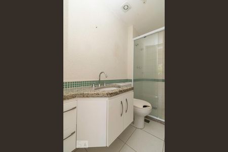 Banheiro Social de apartamento para alugar com 2 quartos, 58m² em Maceió, Niterói