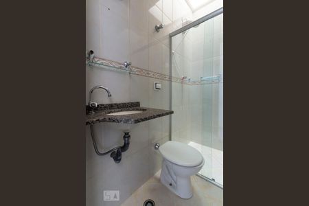 Banheiro  de casa de condomínio à venda com 3 quartos, 116m² em Vila Marieta, São Paulo