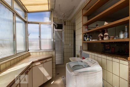 Apartamento à venda com 300m², 3 quartos e 4 vagasÁrea de serviço