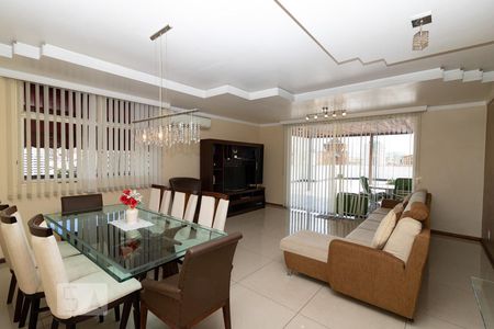 Apartamento à venda com 300m², 3 quartos e 4 vagasSala