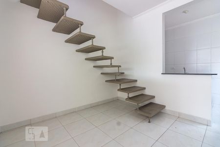 Sala de casa para alugar com 2 quartos, 60m² em Vila Yolanda, Osasco