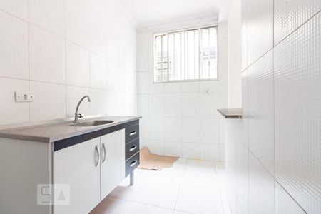 Cozinha de casa para alugar com 2 quartos, 60m² em Vila Yolanda, Osasco