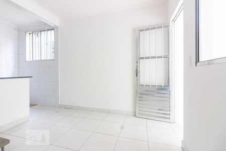 Sala de casa para alugar com 2 quartos, 60m² em Vila Yolanda, Osasco