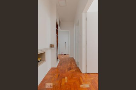 Corredor de apartamento para alugar com 3 quartos, 110m² em Liberdade, São Paulo