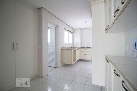 Apartamento para alugar com 121m², 3 quartos e 2 vagasCozinha