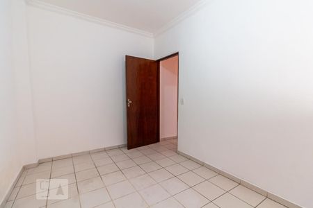 Suíte de casa para alugar com 2 quartos, 88m² em Jardim dos Camargos, Barueri