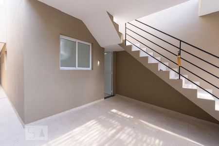 Entrada de kitnet/studio para alugar com 1 quarto, 20m² em Rudge Ramos, São Bernardo do Campo
