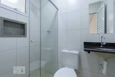 Banheiro de kitnet/studio para alugar com 1 quarto, 20m² em Rudge Ramos, São Bernardo do Campo