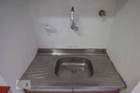 Pia de kitnet/studio para alugar com 1 quarto, 34m² em Vila Buarque, São Paulo