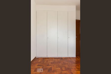 Quarto 1 - Armário  de casa para alugar com 2 quartos, 85m² em Penha de França, São Paulo