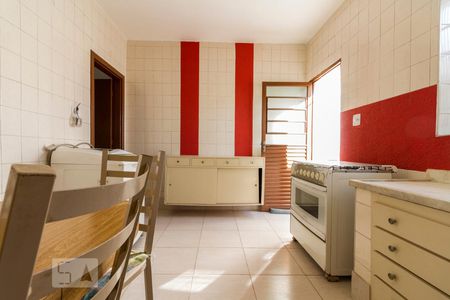 Casa para alugar com 85m², 2 quartos e sem vagaCozinha 