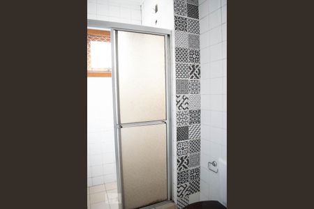 Banheiro de apartamento para alugar com 1 quarto, 47m² em Jardim Botânico, Porto Alegre