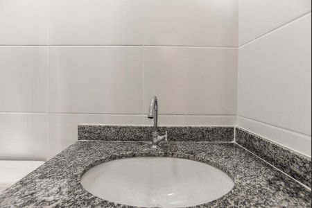 Banheiro de apartamento para alugar com 2 quartos, 57m² em Planalto, São Bernardo do Campo