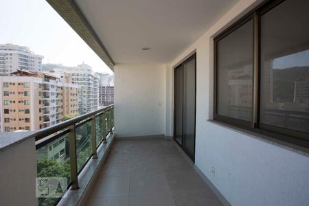 Apartamento para alugar com 93m², 3 quartos e 1 vaga Apartamento para alugar com 93m², 3 quartos e 1 vagaVaranda