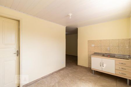Cozinha de casa para alugar com 1 quarto, 46m² em Campina do Siqueira, Curitiba