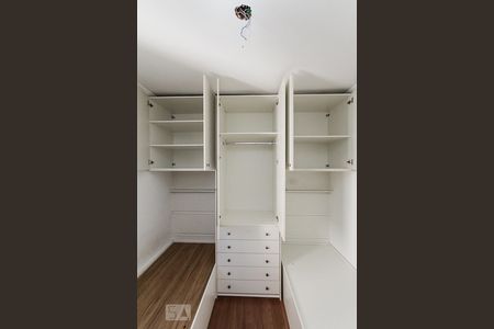 Quarto 01 de apartamento para alugar com 2 quartos, 50m² em Quarta Parada, São Paulo