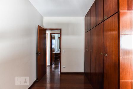 Apartamento à venda com 126m², 4 quartos e 2 vagasQuarto 3