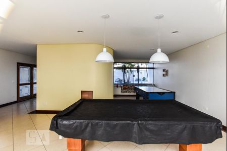 Apartamento à venda com 126m², 4 quartos e 2 vagasSalão de Jogos