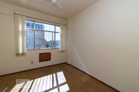 Apartamento à venda com 77m², 2 quartos e 1 vagaQuarto 1