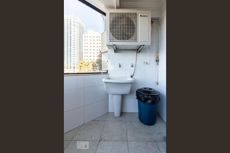 Apartamento para alugar com 110m², 3 quartos e 2 vagas Apartamento para alugar com 110m², 3 quartos e 2 vagasÁrea de Serviço