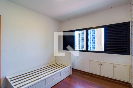 Apartamento à venda com 288m², 4 quartos e 4 vagas Apartamento à venda com 288m², 4 quartos e 4 vagasQuarto 3