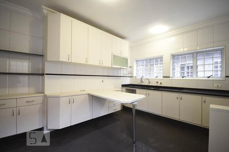 Casa à venda com 280m², 4 quartos e 4 vagasCozinha