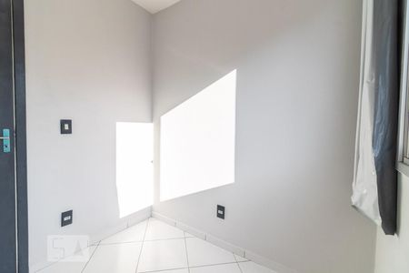 Quarto 1 de apartamento para alugar com 3 quartos, 70m² em Fazendinha, Curitiba