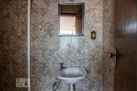 Apartamento à venda com 182m², 4 quartos e 1 vagaBanheiro de Serviço