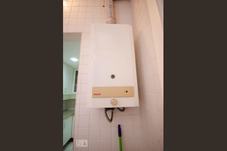 Apartamento para alugar com 87m², 2 quartos e 1 vaga Apartamento para alugar com 87m², 2 quartos e 1 vagaAquecedor a gás na área de serviço