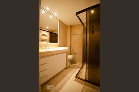 Apartamento para alugar com 87m², 2 quartos e 1 vaga Apartamento para alugar com 87m², 2 quartos e 1 vagaBanheiro