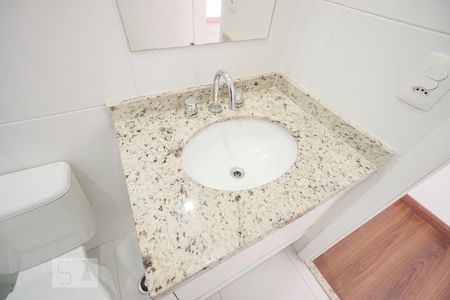 Detalhe banheiro social de apartamento para alugar com 3 quartos, 78m² em Parque da Vila Prudente, São Paulo