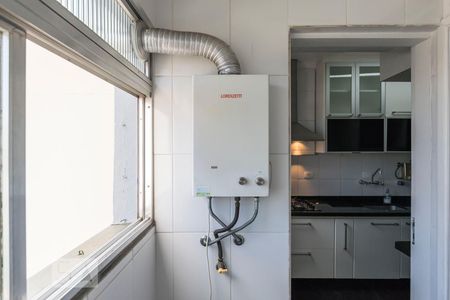 Apartamento à venda com 64m², 2 quartos e 1 vagaÁrea de serviço (Aquecedor à gás)