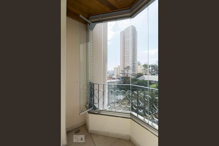 Varanda de apartamento à venda com 2 quartos, 64m² em Vila Gumercindo, São Paulo